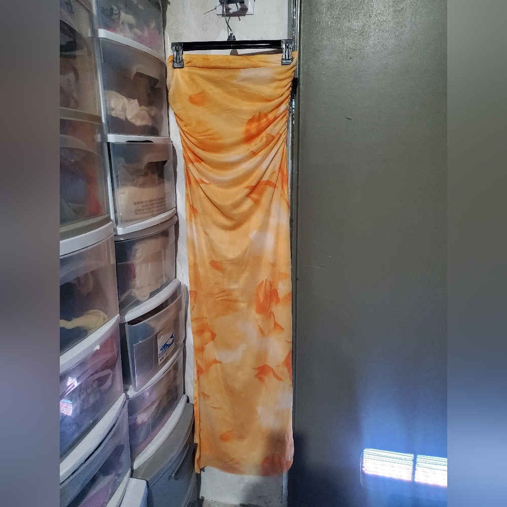 Orange and Yellow Tie-Dye Strapless Dress. NWOT Medium